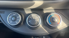 Toyota Yaris 1.5 VVT-i Icon Tech 5dr Petrol Hatchback